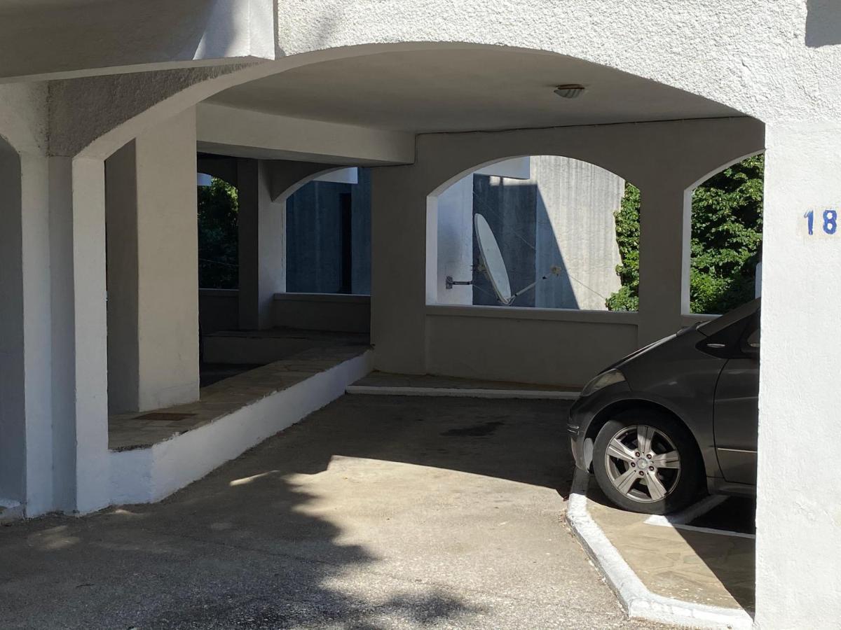 Irini Seaside Apartment PalaiónTsiflíkion Exterior foto